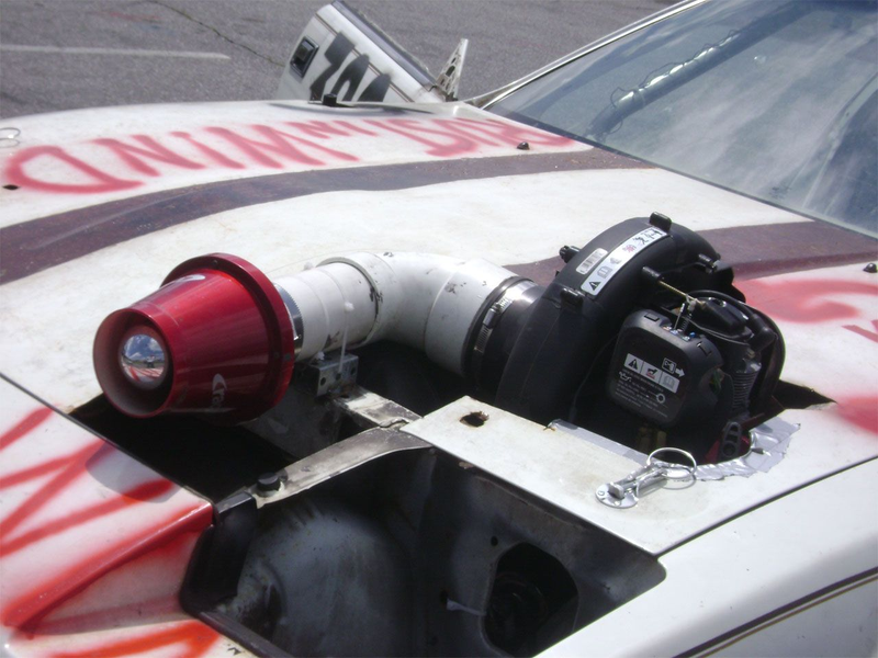 Illustration for article titled The 24 Hours Of LeMons New England 2009 Über Gallery, Part 2